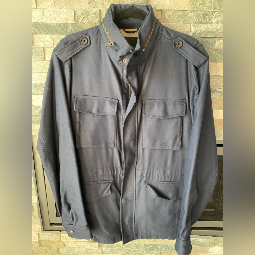 Banana Republic Water Resistant Mens Medium Utility Navy Blue Pockets Zip Jacket